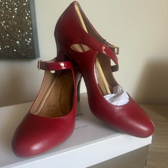 Giani Bernini Women's Velmah Memory Foam Mary Jane Pumps, Created for Macy's - R - Picture 6 of 6